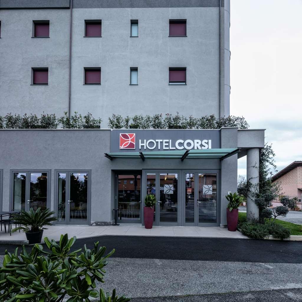 Best Western Hotel Corsi Torrimpietra Exterior foto